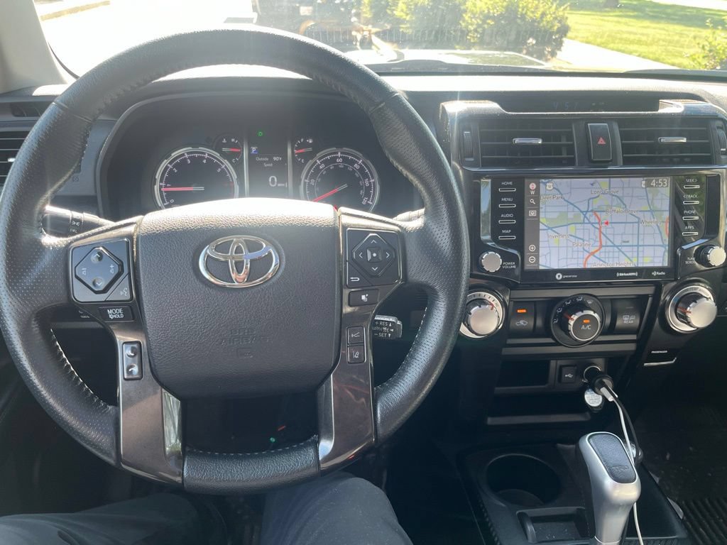 Used 2020 Toyota 4Runner TRD Off-Road Premium w/ Moonroof Package AWD/4WD image 10