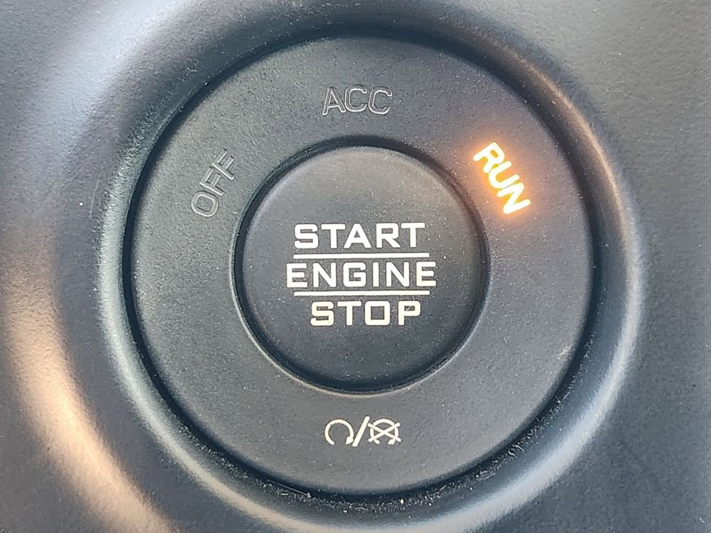 Used 2022 Jeep Wrangler Unlimited Sahara w/ Cold Weather Group image 22