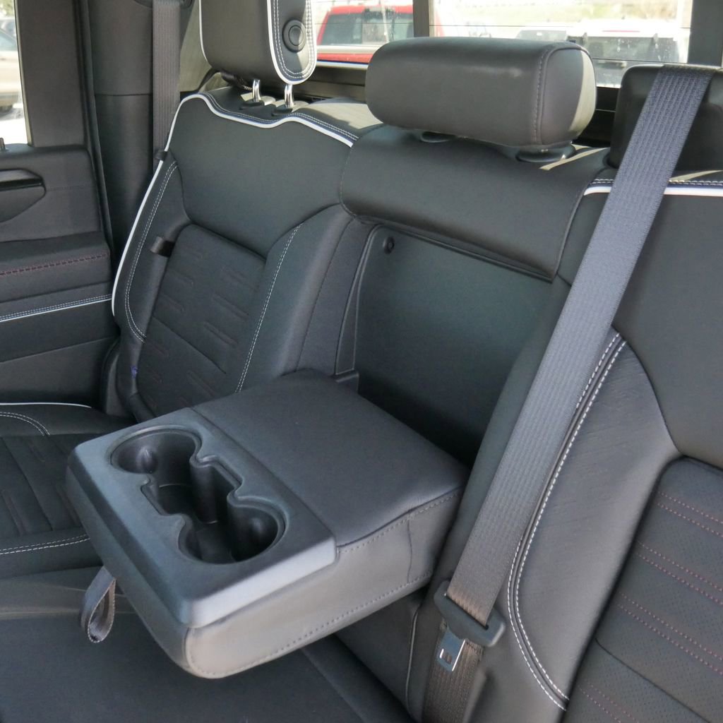 Used 2024 GMC Sierra 2500 AT4X AWD/4WD image 35