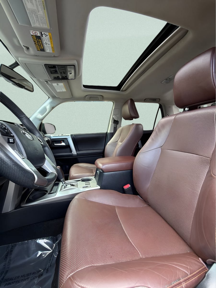 Used 2017 Toyota 4Runner Limited AWD/4WD image 9