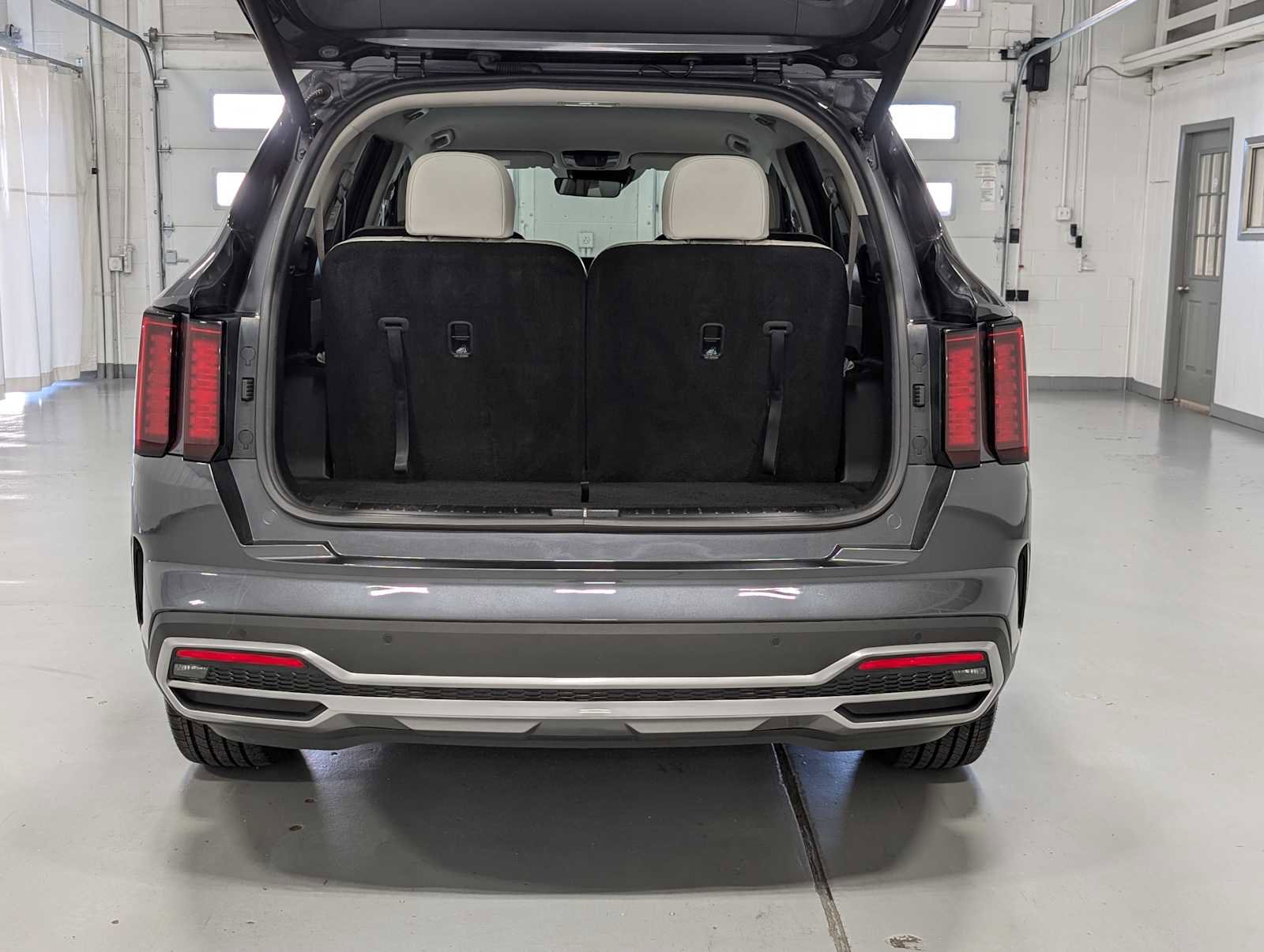 Certified 2023 Kia Sorento EX image 43