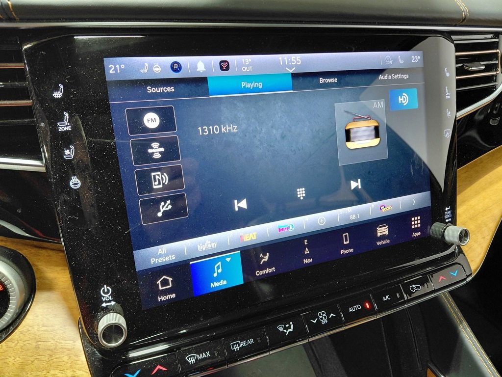 Used 2022 Jeep Grand Wagoneer Series III image 35