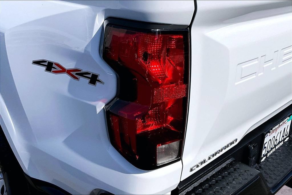 Used 2024 Chevrolet Colorado W/T AWD/4WD image 27