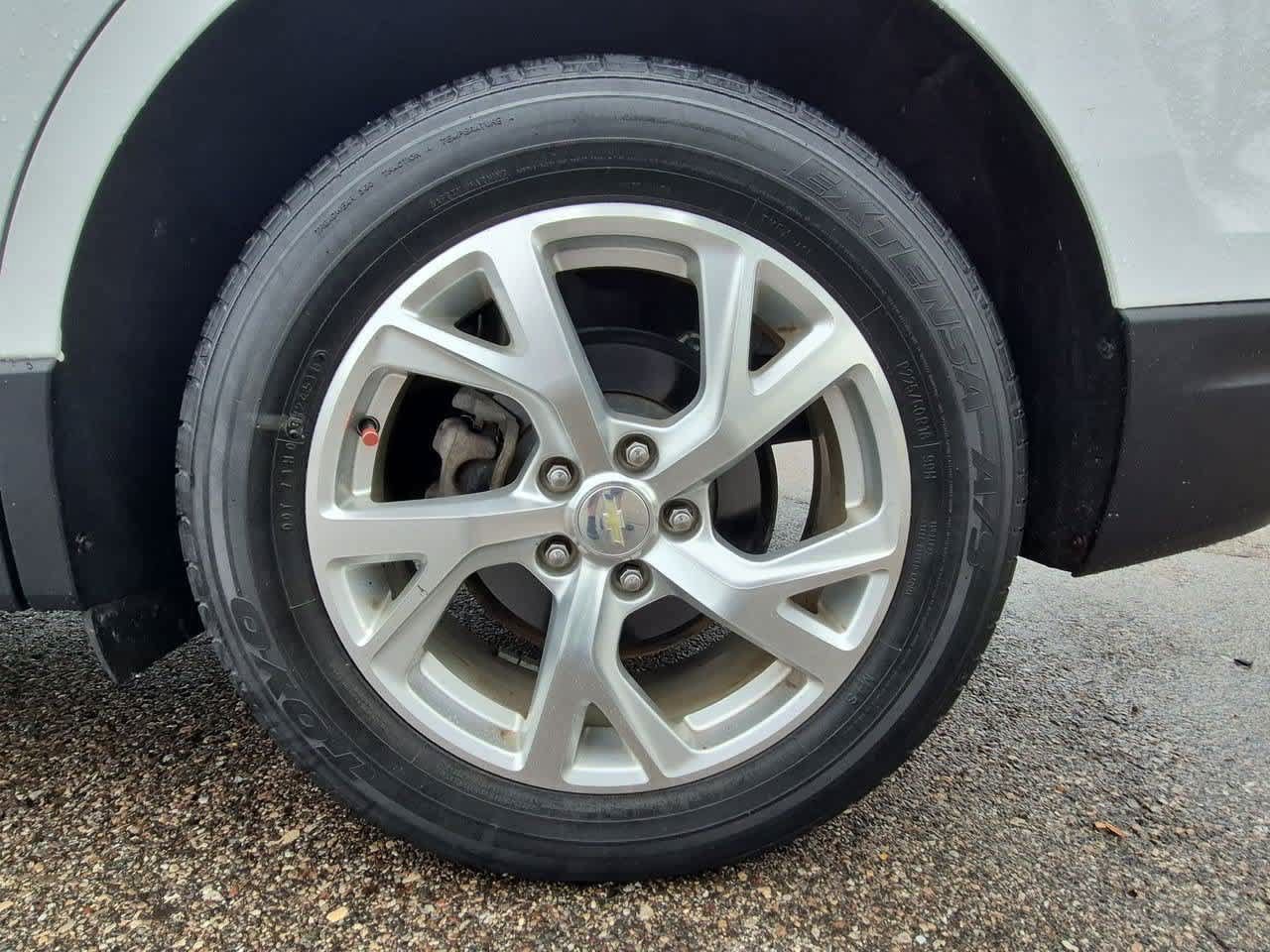Used 2018 Chevrolet Equinox Premier AWD/4WD image 13