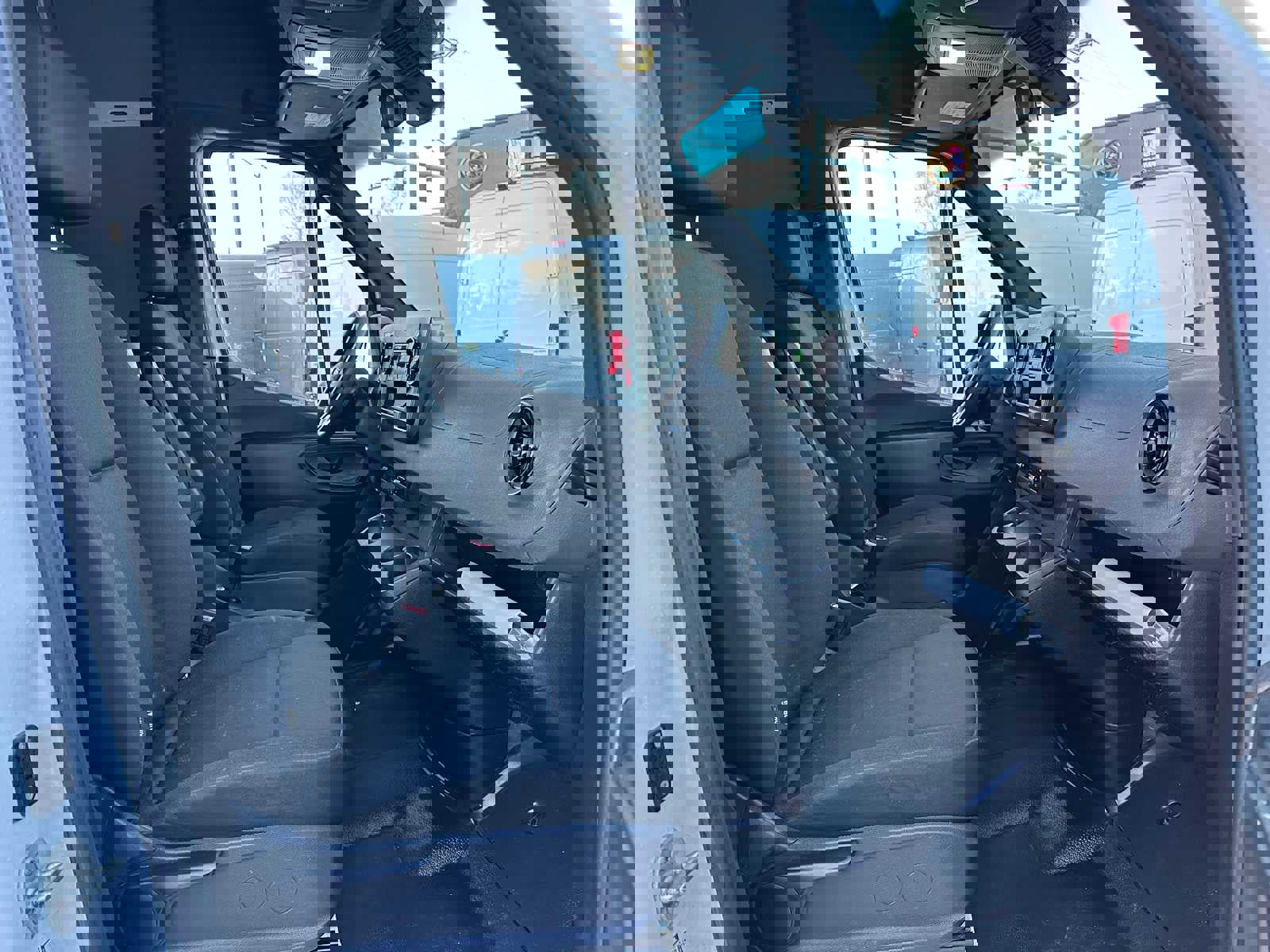 Used 2023 Mercedes-Benz Sprinter 2500 image 10