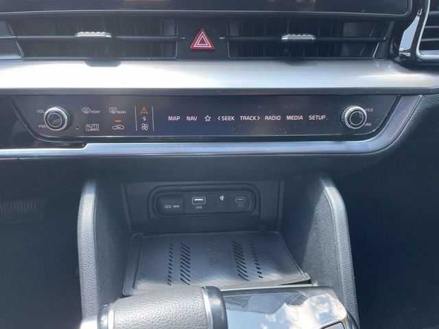Certified 2025 Kia Sportage EX FWD image 31
