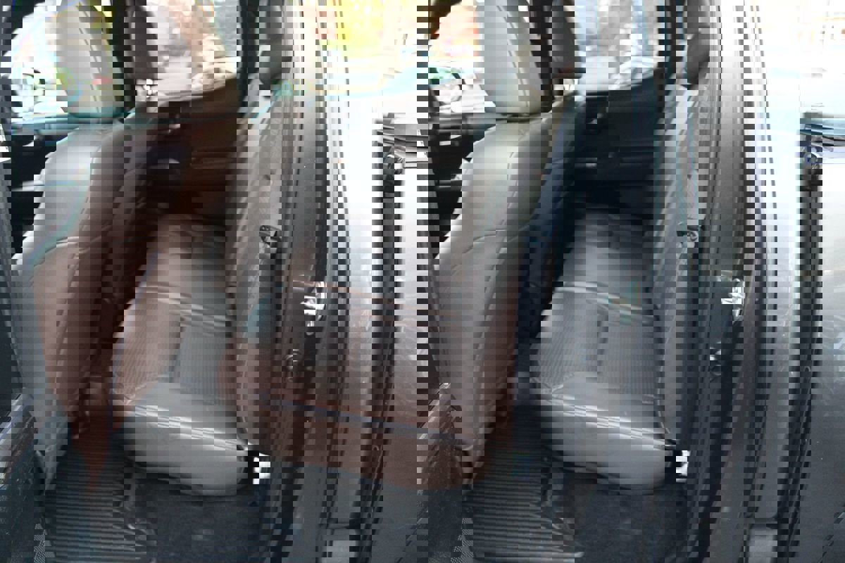 Used 2017 Toyota Tacoma Limited image 18