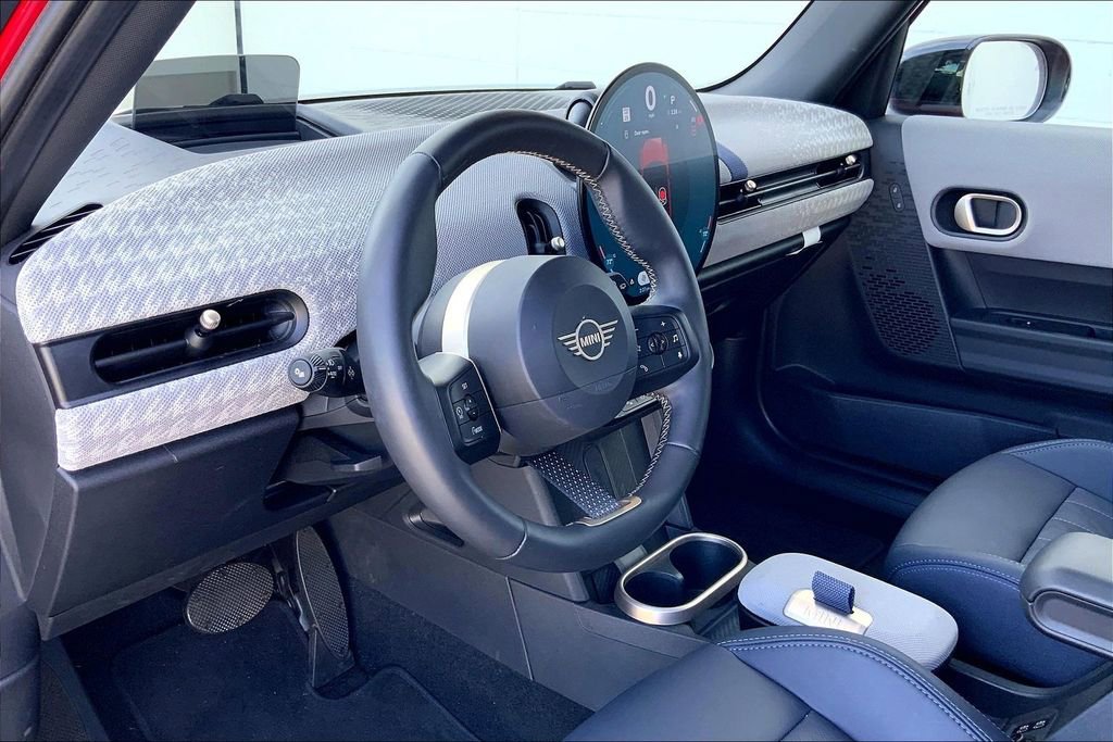 Certified 2025 MINI Cooper S FWD image 14