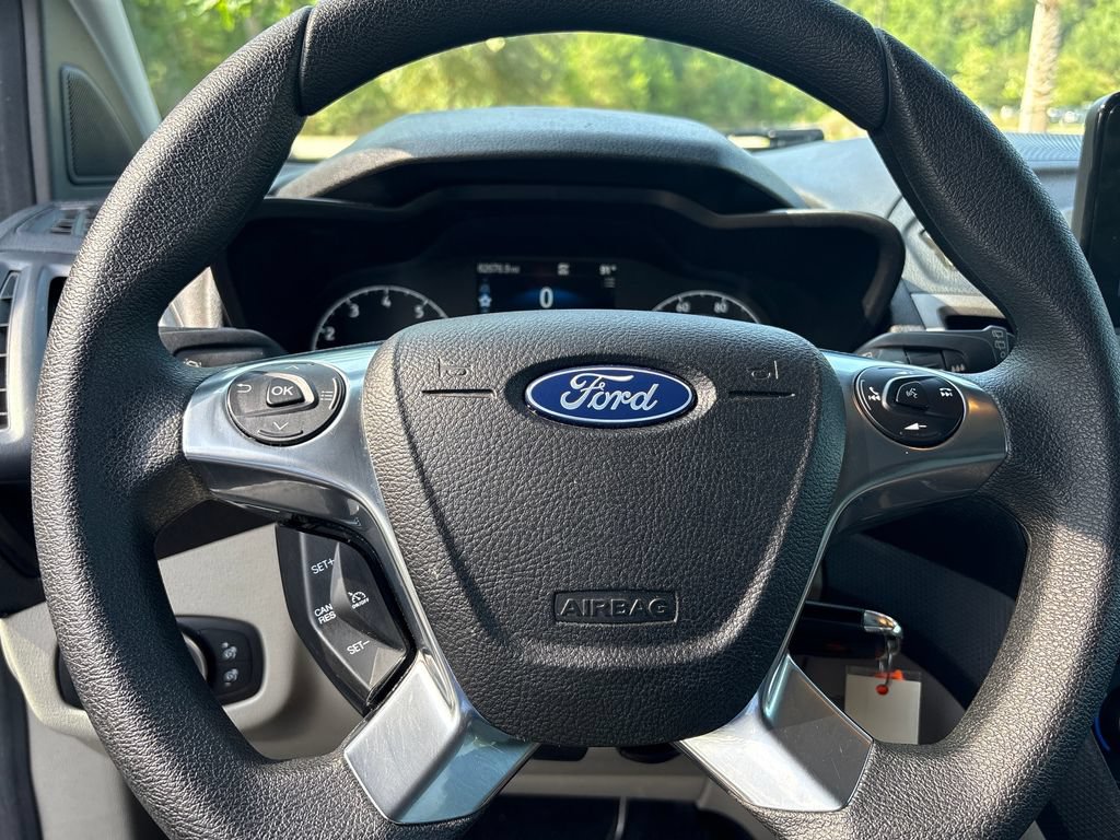 Used 2023 Ford Transit Connect XLT w/ Trailer Tow Package FWD image 11