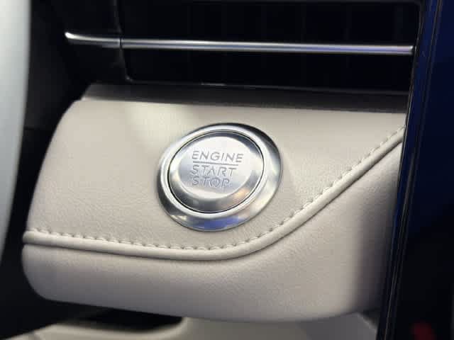 New 2026 Lincoln Nautilus Premier AWD/4WD image 10