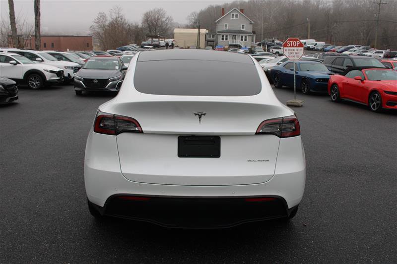 Used 2021 Tesla Model Y Long Range image 7
