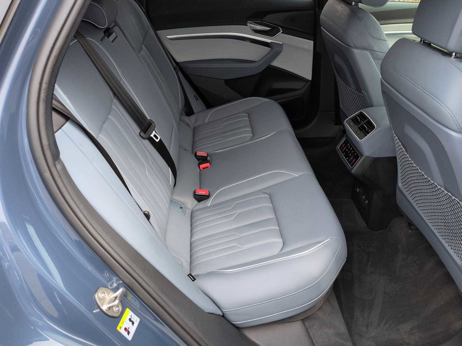 Used 2023 Audi e-tron Prestige w/ Prestige Package image 22