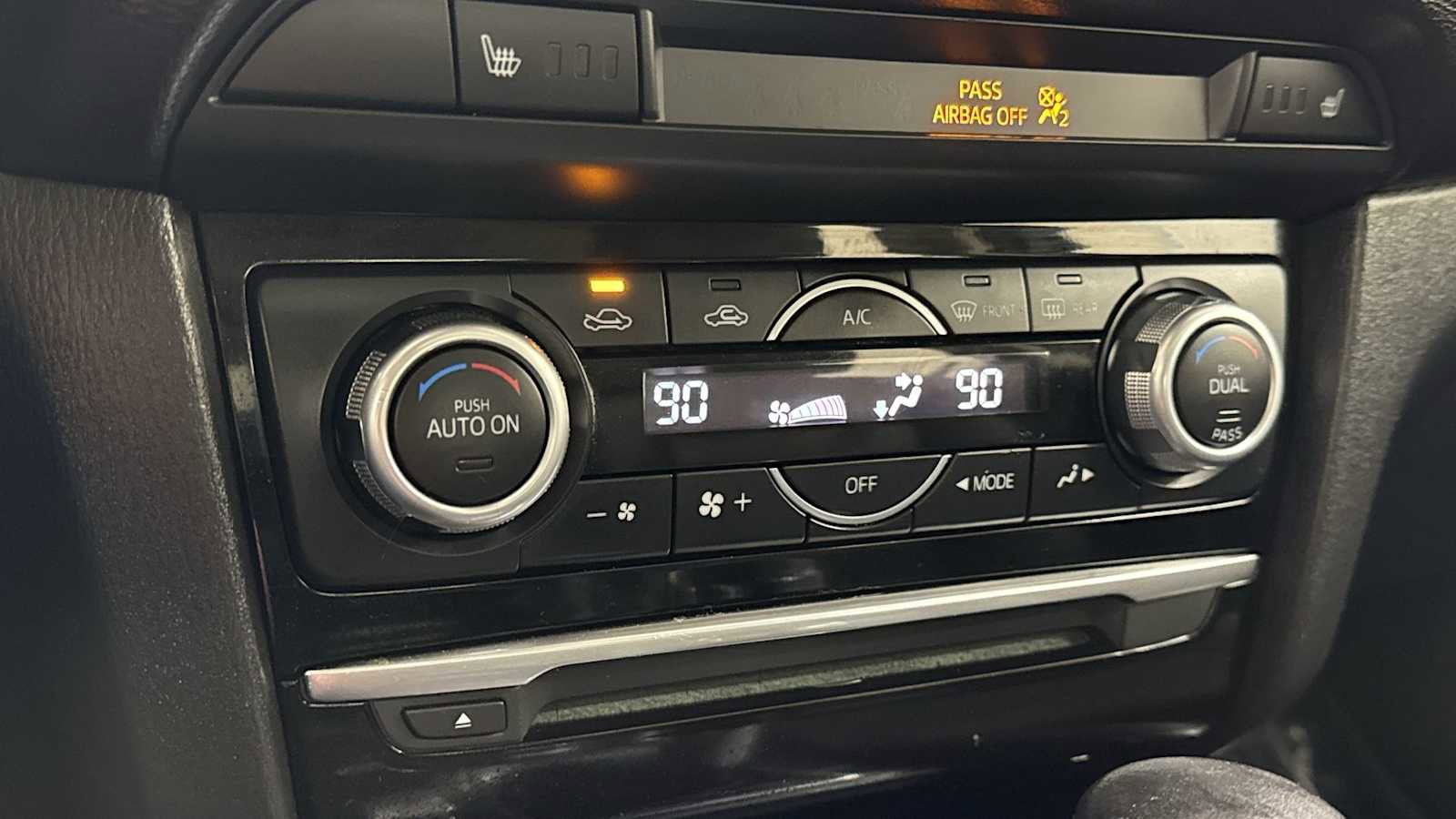 Used 2016 MAZDA MAZDA6 Touring w/ Touring Technology Package image 21