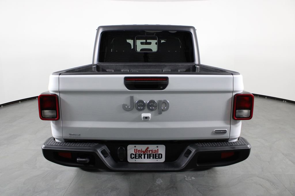 Used 2023 Jeep Gladiator Overland image 9