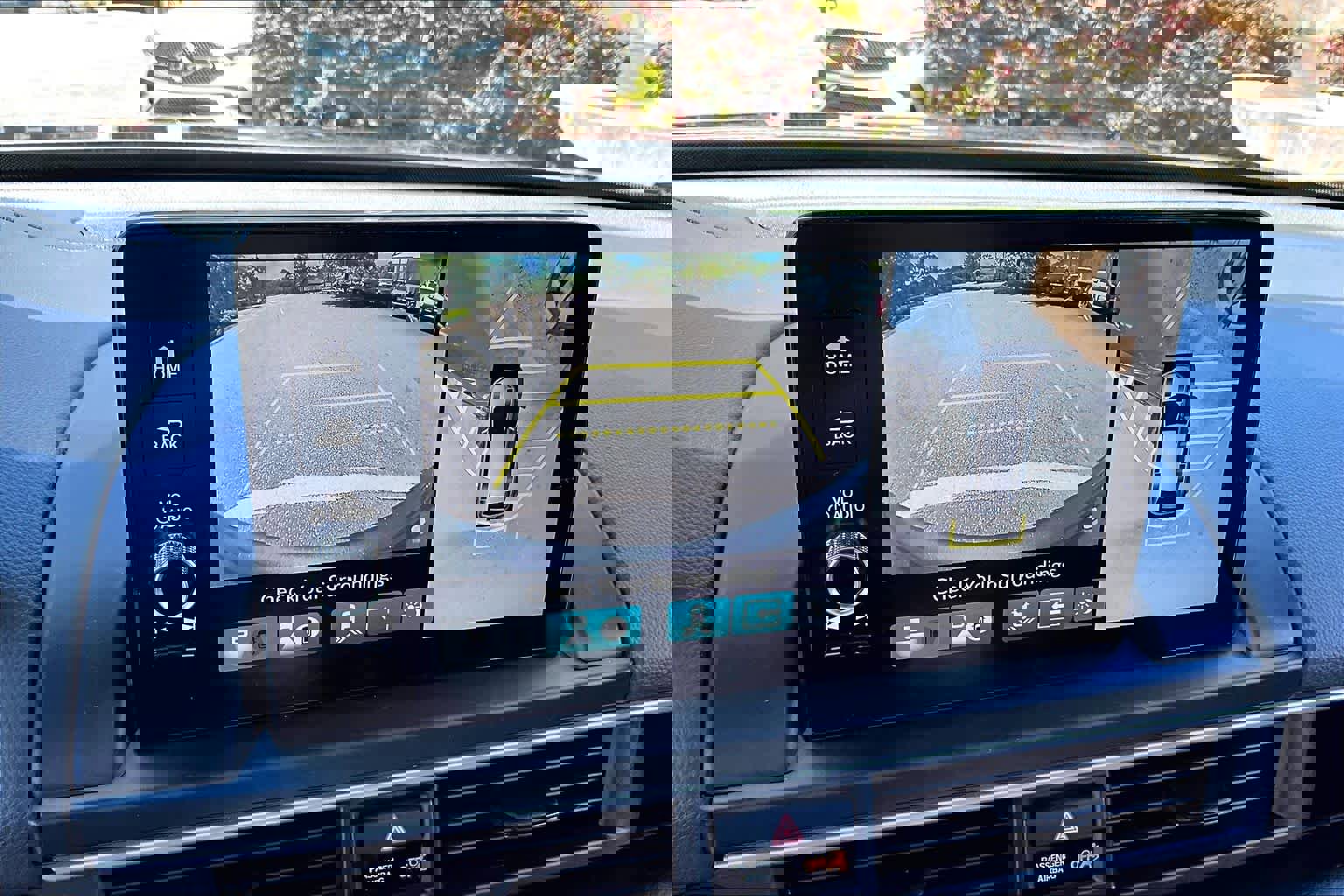 Used 2025 Honda Pilot Black Edition image 27