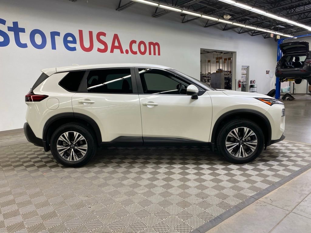 Used 2023 Nissan Rogue SV image 13