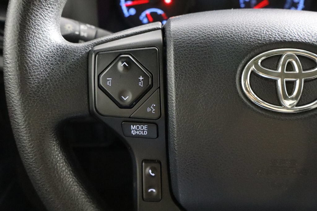 Used 2017 Toyota Tacoma SR w/ SR Convenience Package RWD image 19