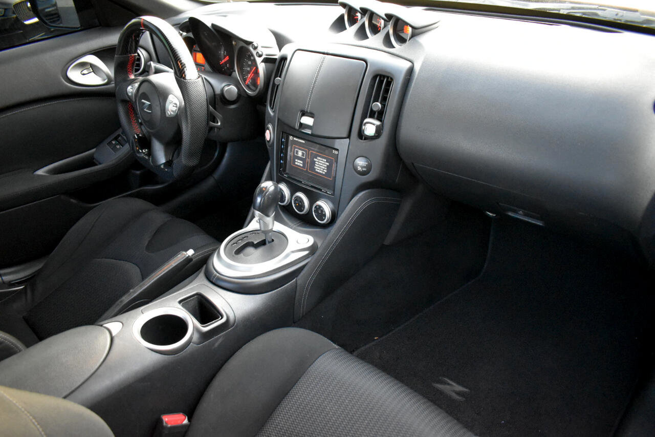 Used 2015 Nissan 370Z Coupe image 13