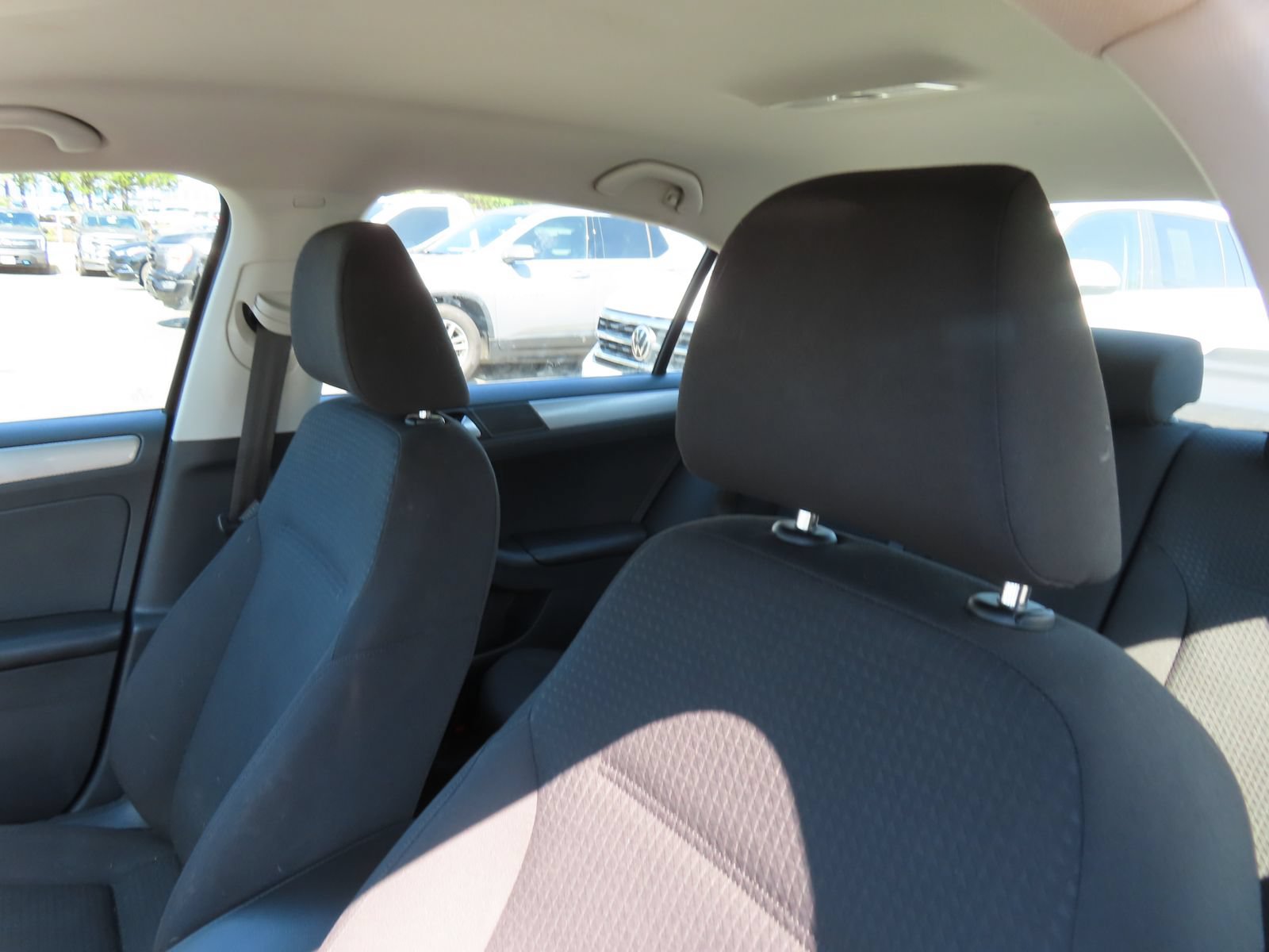 Used 2016 Volkswagen Jetta SE FWD image 26