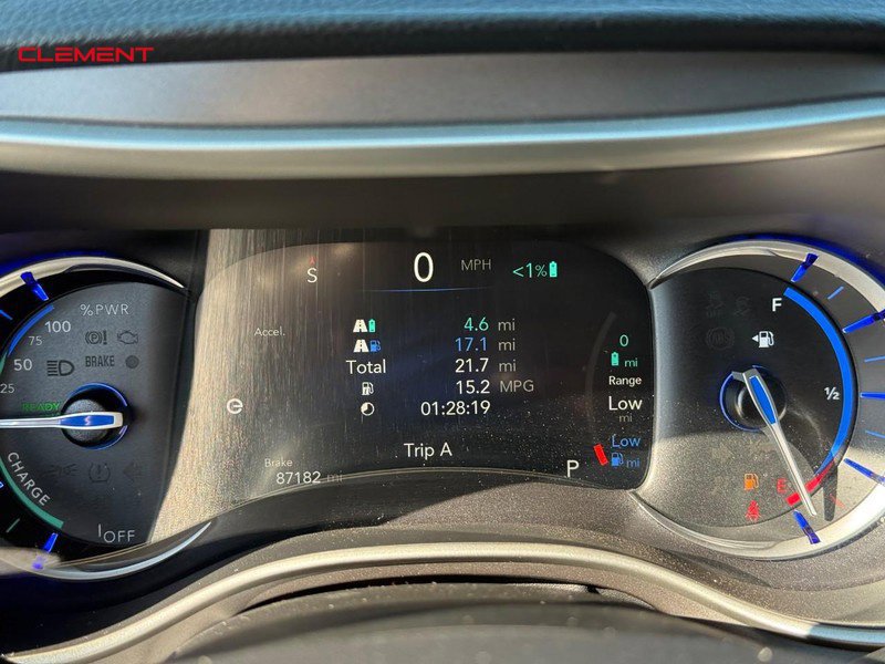 Used 2022 Chrysler Pacifica Touring-L FWD image 24