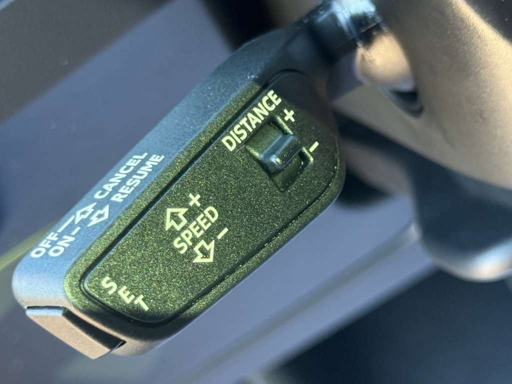 Used 2024 Audi Q4 e-tron Premium w/ Convenience Package image 59