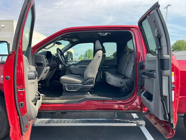Used 2021 Ford F250 XLT w/ XLT Premium Package AWD/4WD image 13
