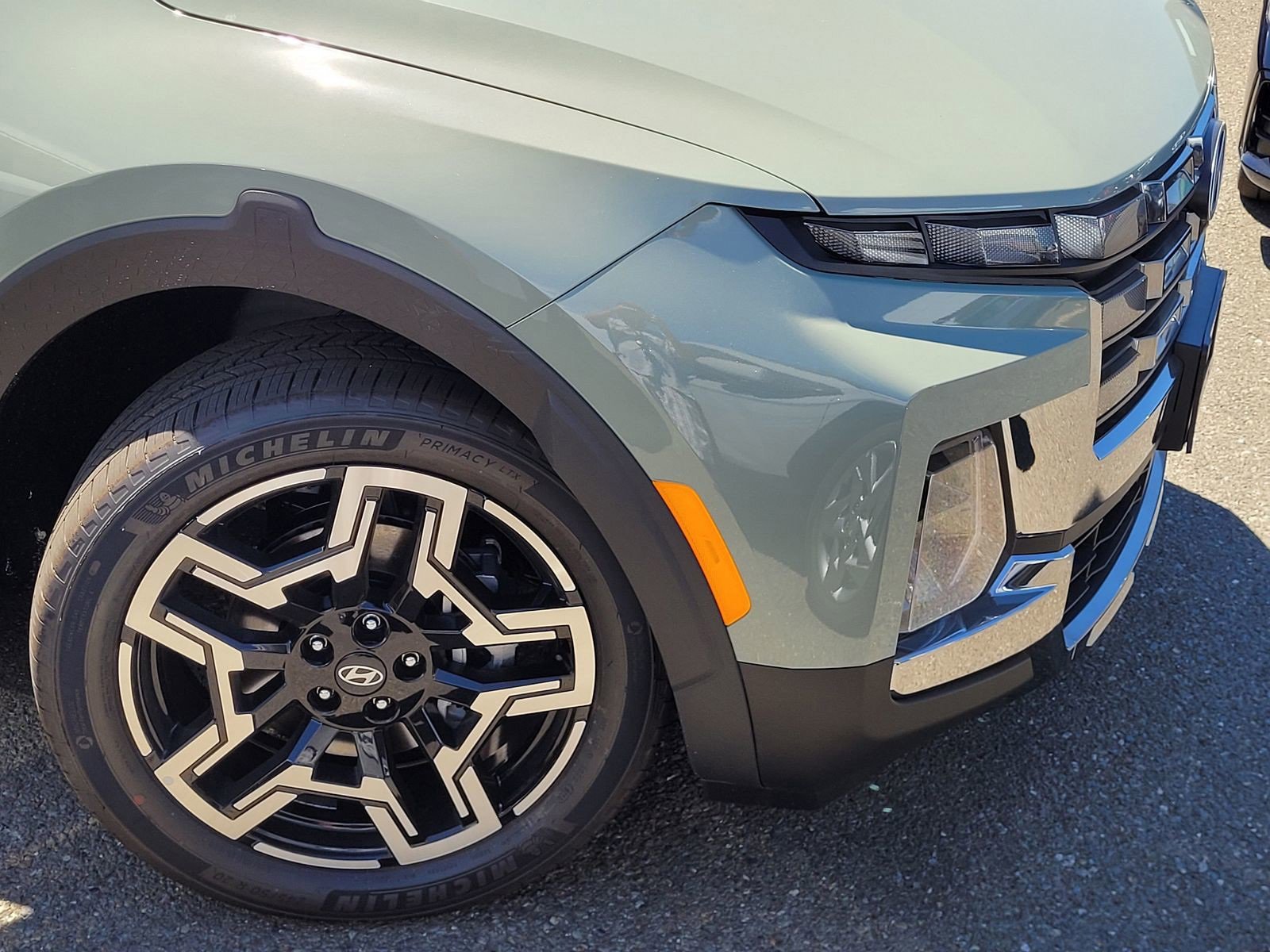 New 2025 Hyundai Santa Cruz Limited image 3