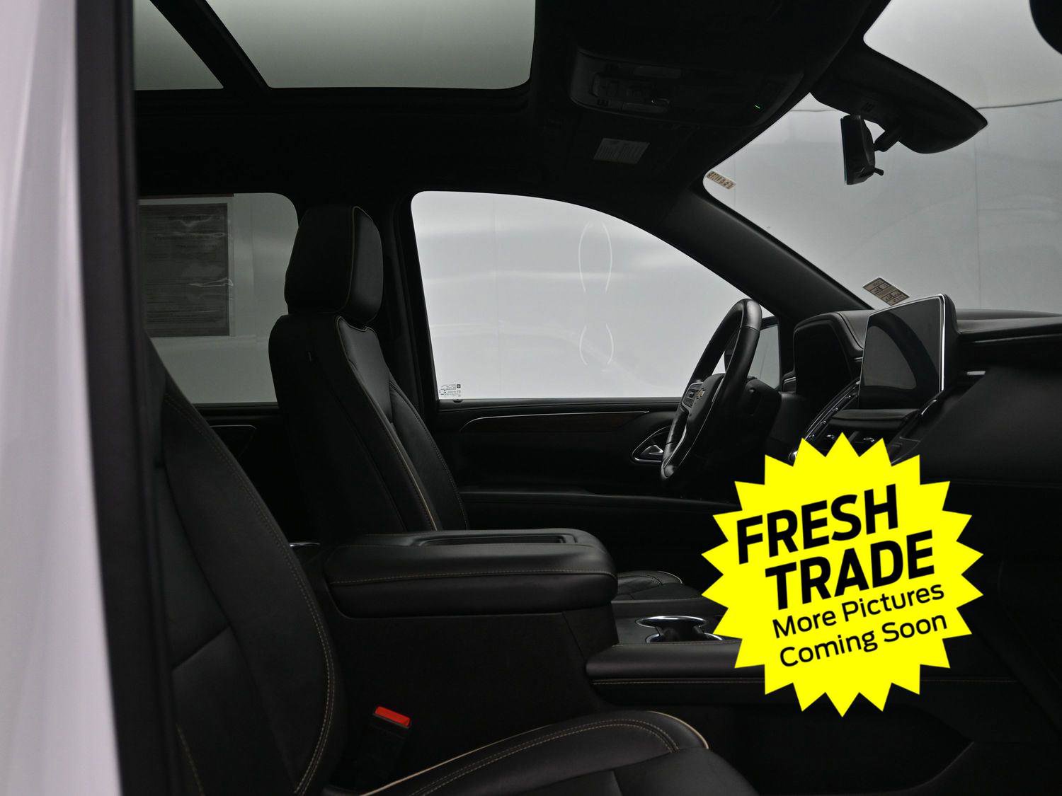 Used 2021 Chevrolet Suburban Premier w/ Premium Package image 12