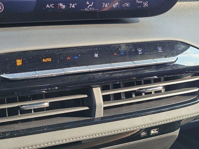 Used 2025 Buick Enclave Avenir w/ Super Cruise Package image 36