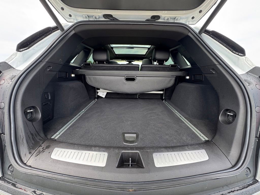 Certified 2023 Cadillac XT5 Premium Luxury FWD image 13
