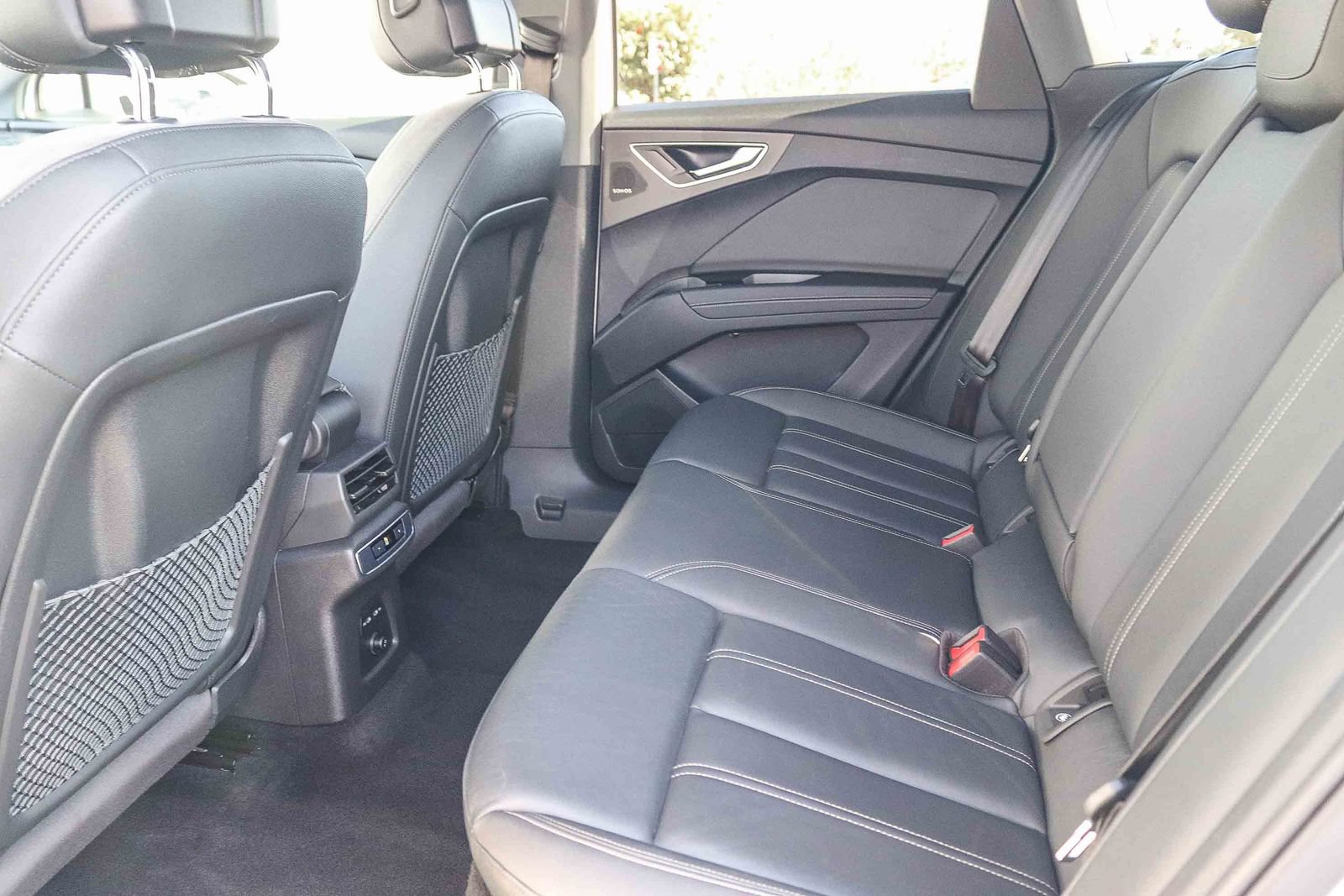 Used 2023 Audi Q4 e-tron Premium Plus RWD image 18