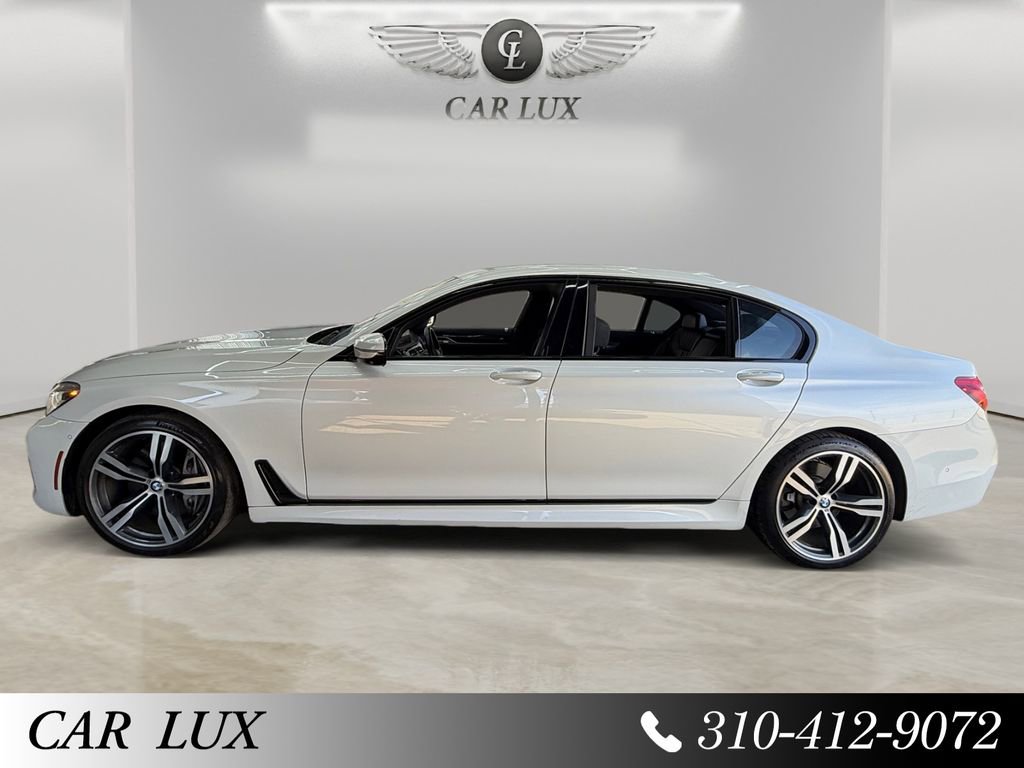 Used 2019 BMW 750i image 2