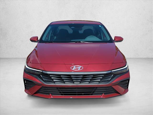 Used 2024 Hyundai Elantra SEL FWD video 2