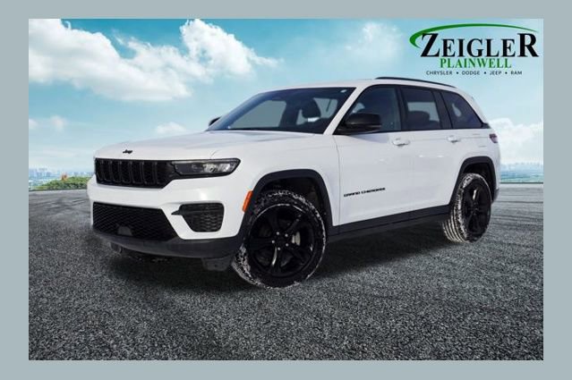 Used 2023 Jeep Grand Cherokee Altitude