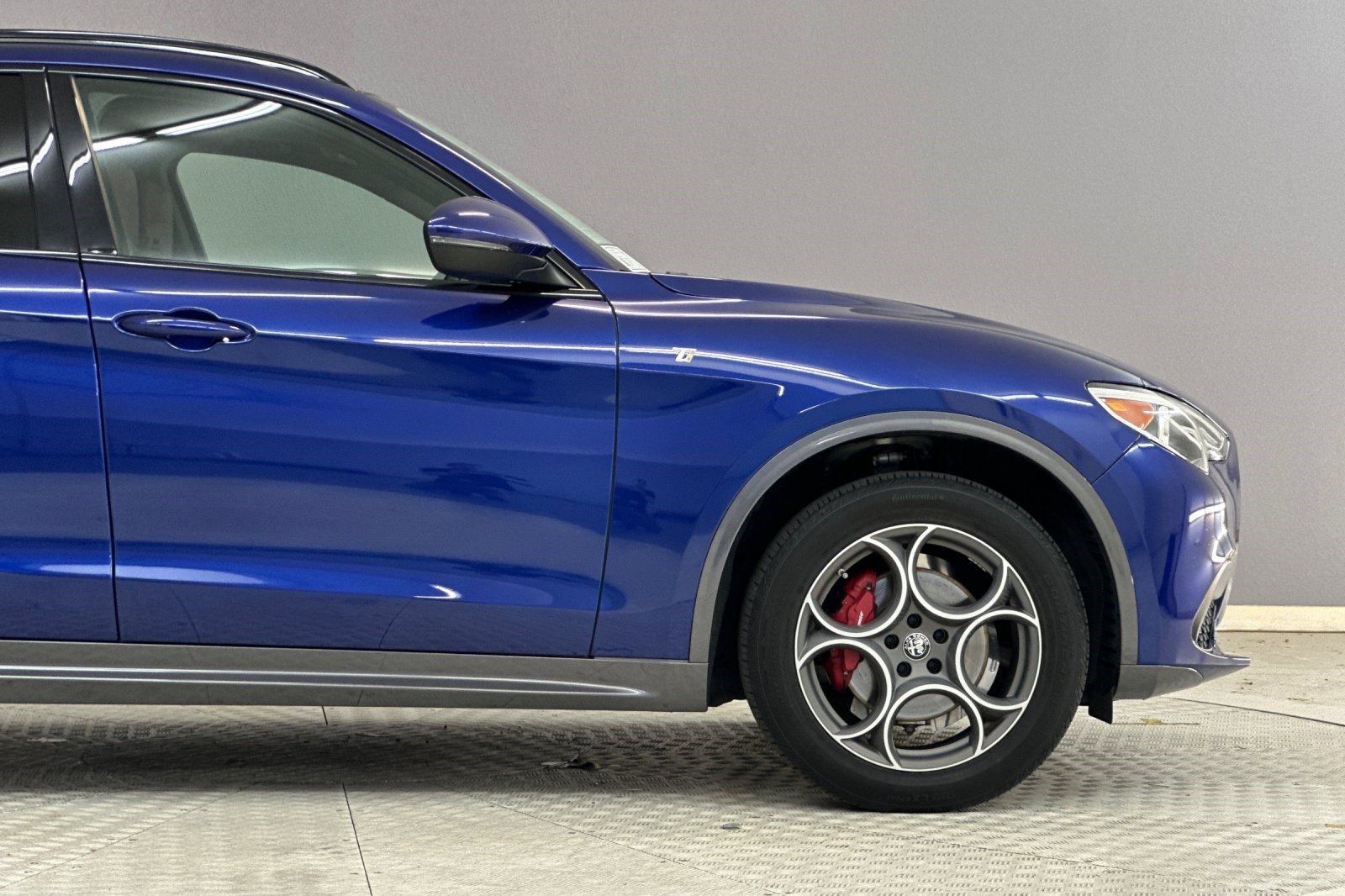 Used 2022 Alfa Romeo Stelvio Ti image 34