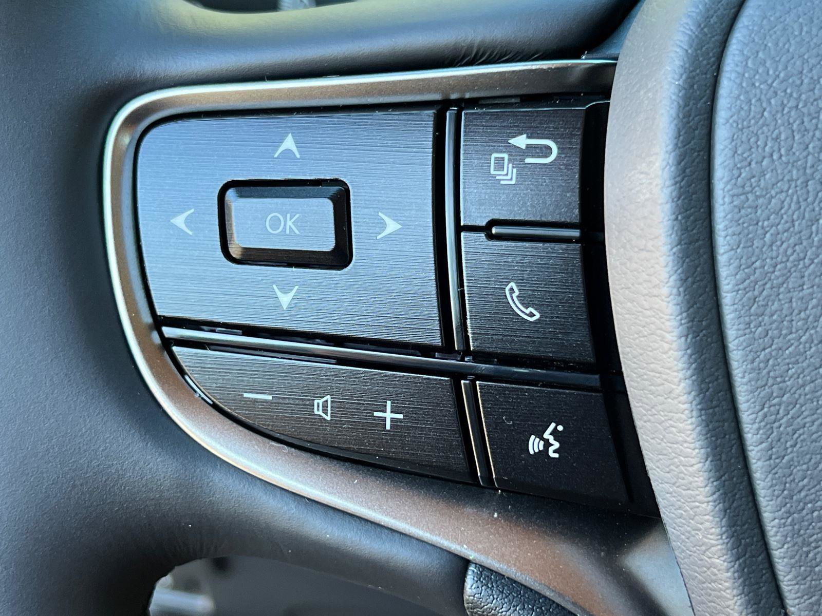 New 2025 Lexus ES 350 w/ Premium Package image 19