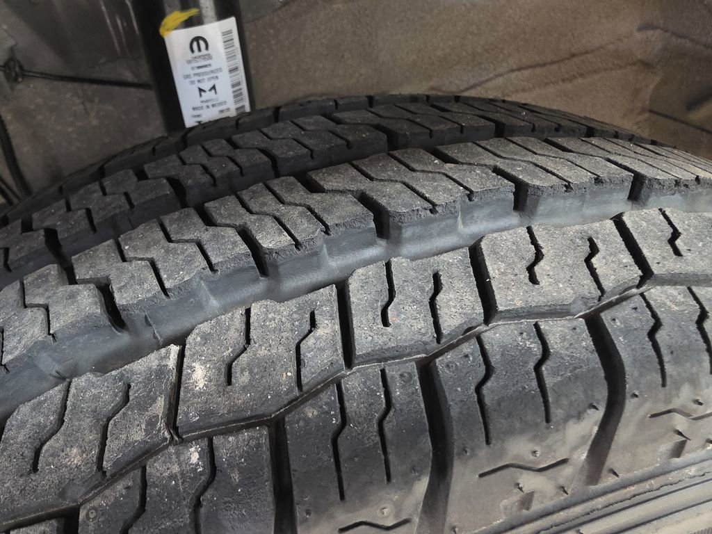 New 2025 RAM ProMaster 1500 w/ Quick Order Package 22G SLT image 10