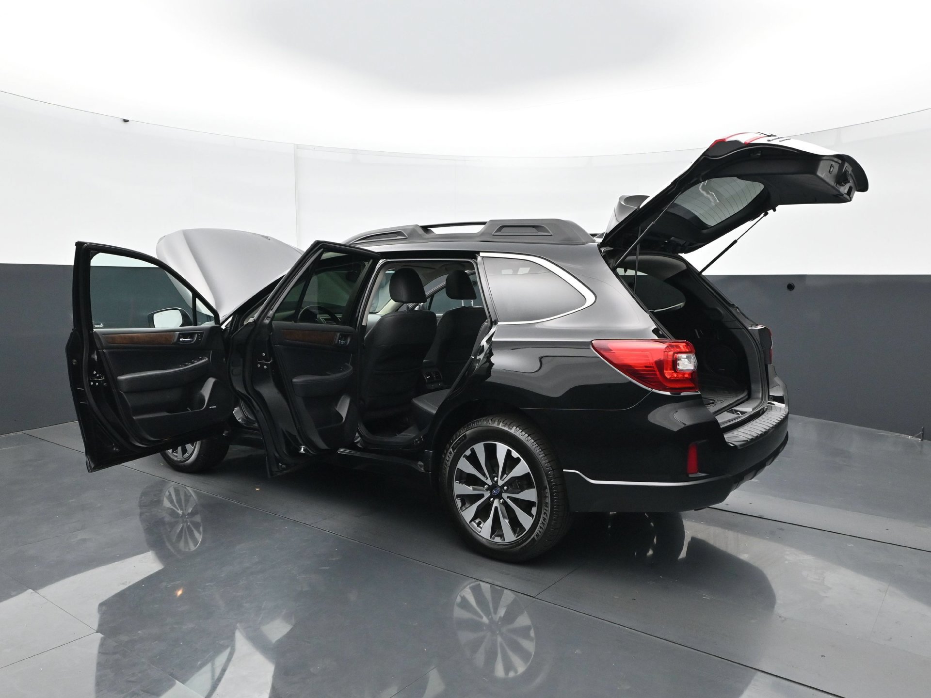 Used 2016 Subaru Outback 2.5i Limited AWD/4WD image 34