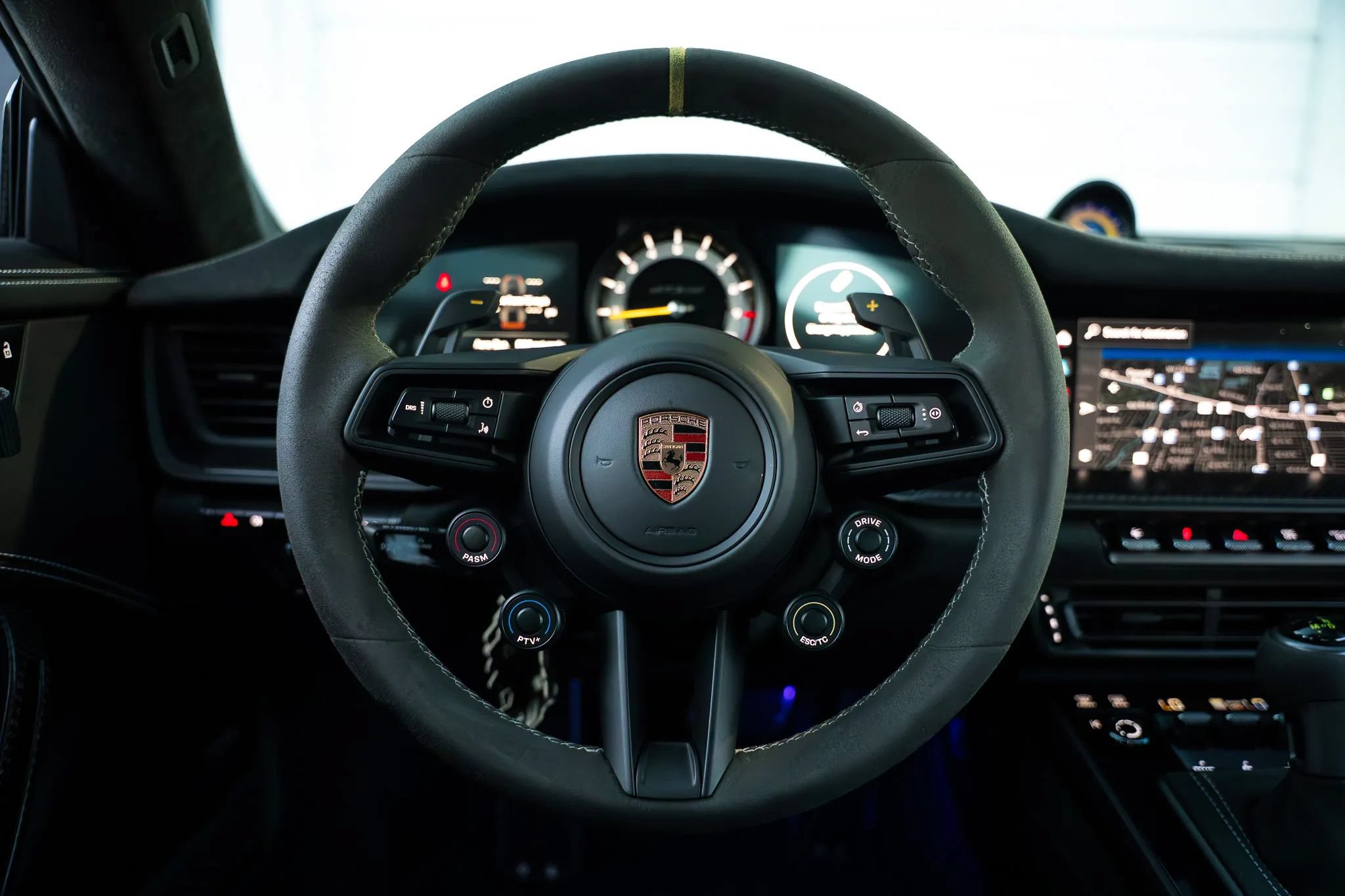 Used 2024 Porsche 911 GT3 RS RWD image 33