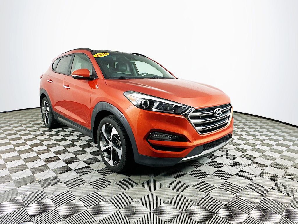Used 2016 Hyundai Tucson Limited w/ Option Group 03 image 3