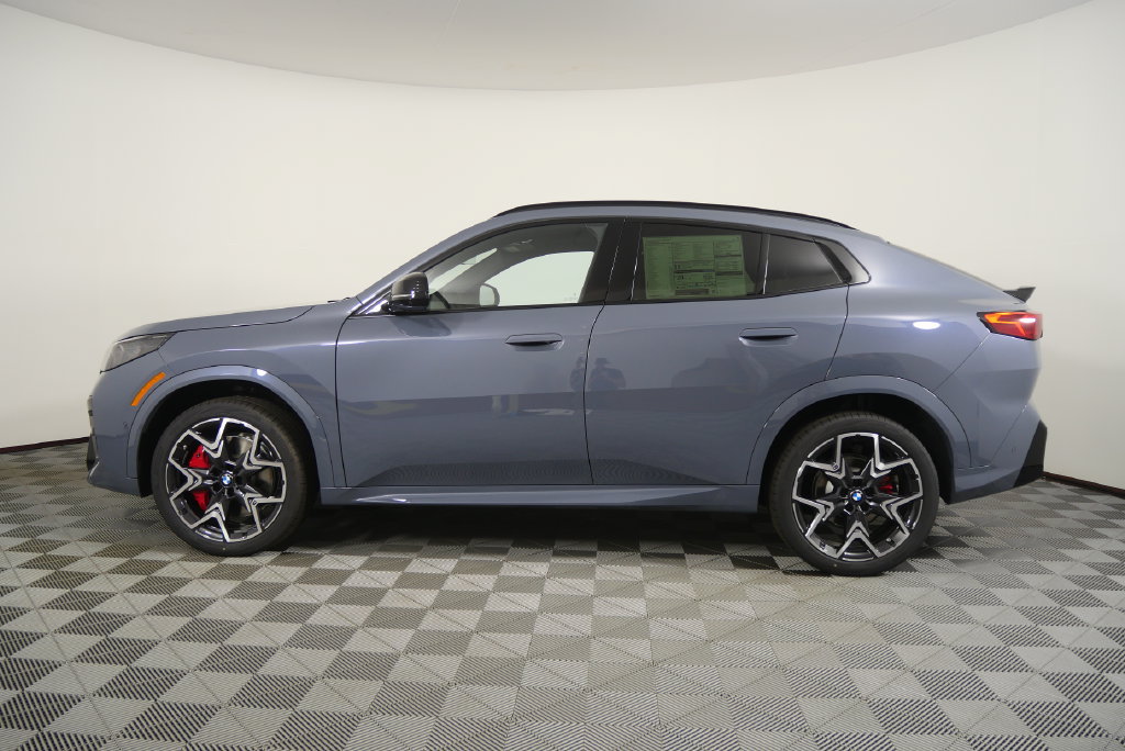 New 2026 BMW X2 xDrive28i w/ Technology Package AWD/4WD image 7