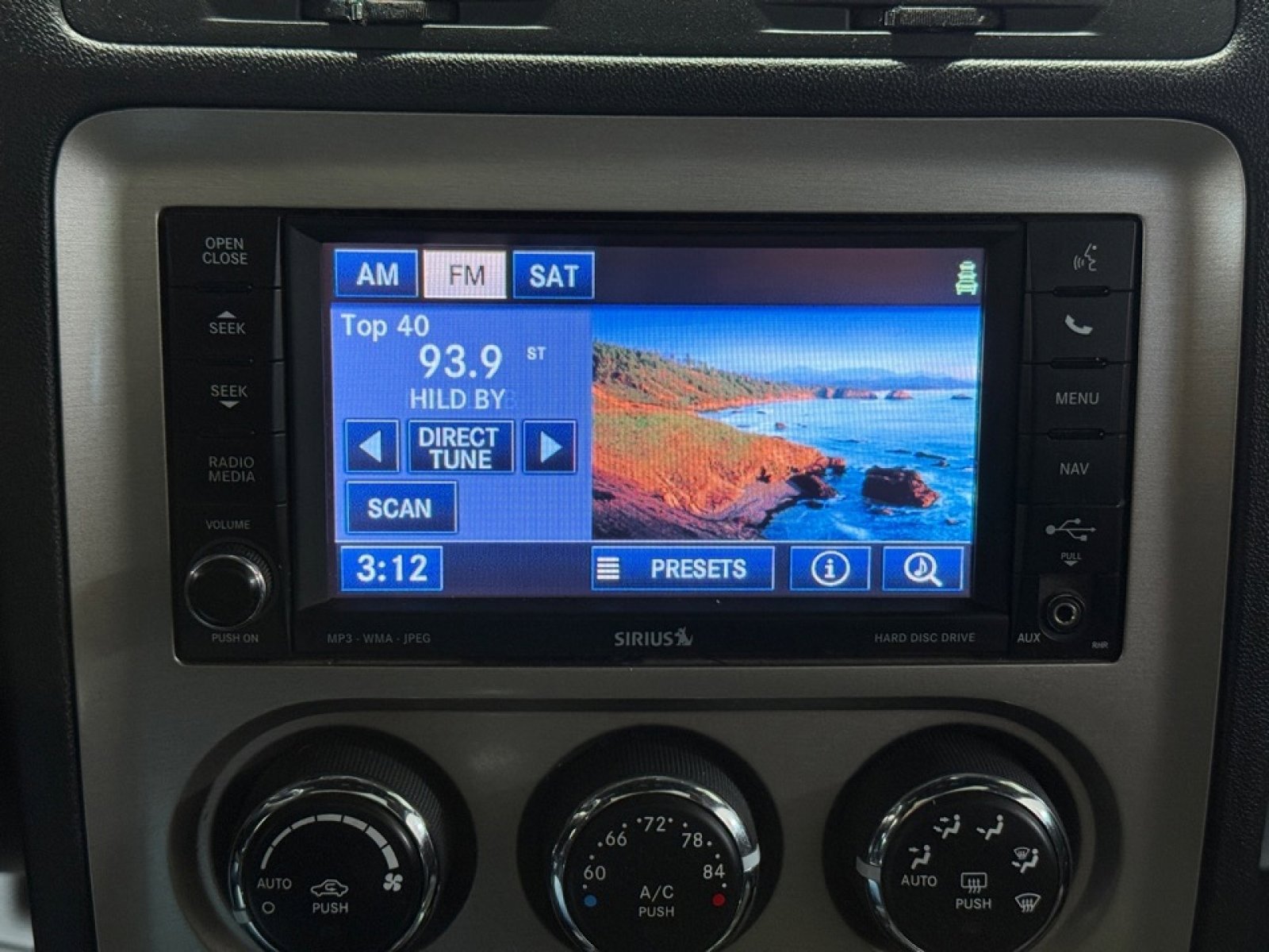 Used 2012 Dodge Challenger SRT8 w/ Premium Sound Group image 31