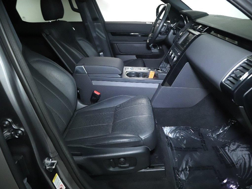 Used 2017 Land Rover Discovery SE AWD/4WD image 33