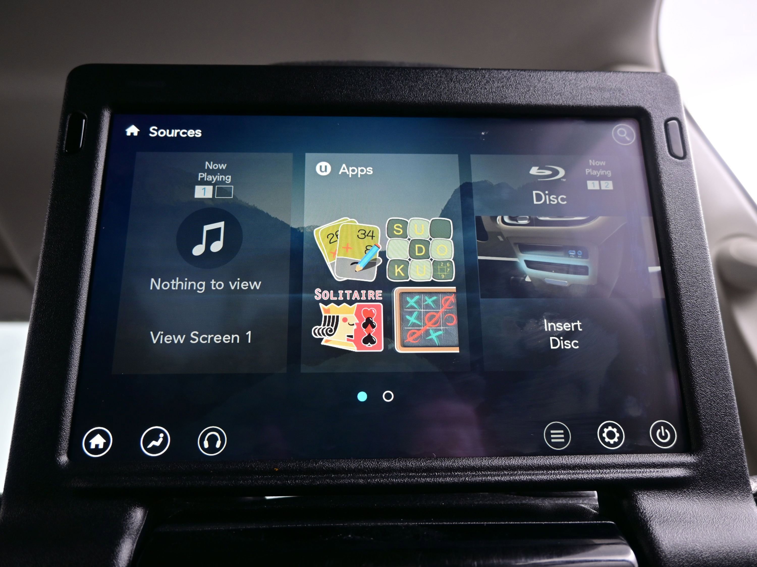 Used 2017 Chrysler Pacifica Touring-L Plus w/ Tire & Wheel Group image 16