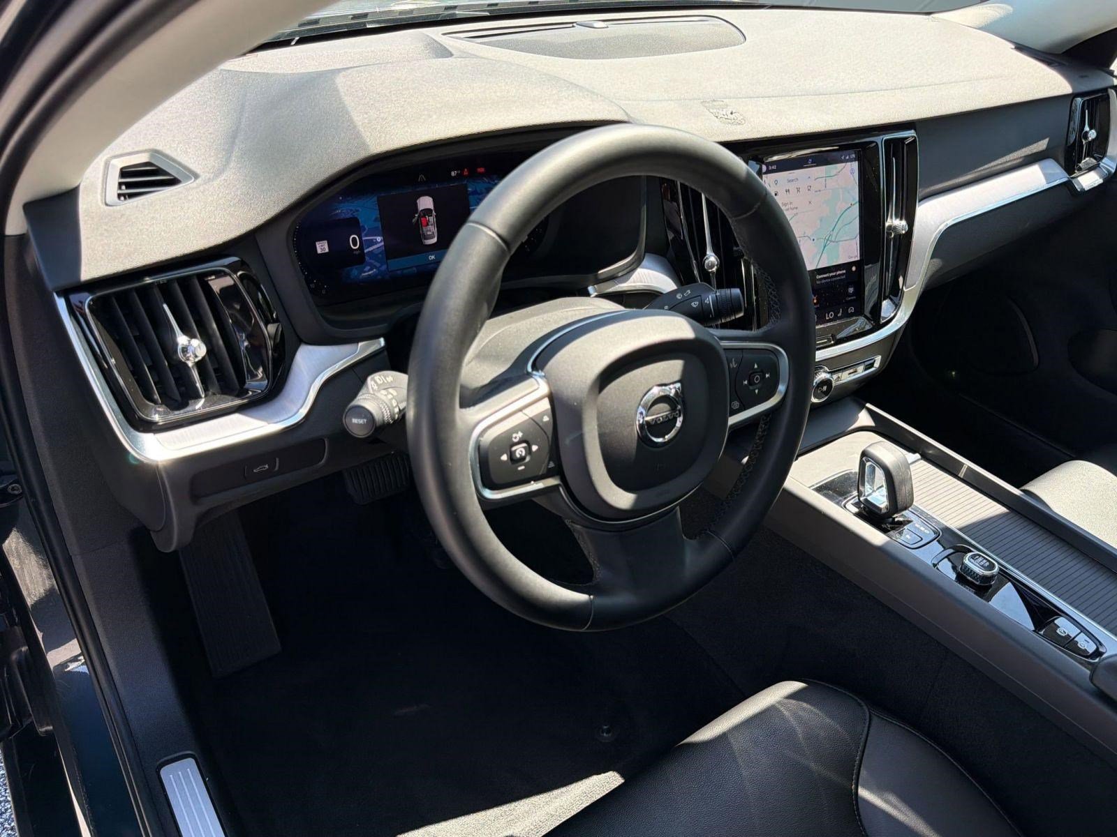 Certified 2023 Volvo S60 B5 Core w/ Climate Package FWD image 4