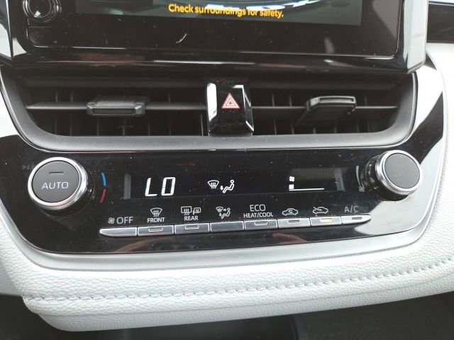 Used 2023 Toyota Corolla SE image 18