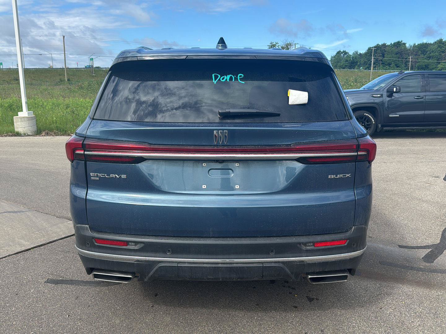 Used 2026 Buick Enclave Preferred AWD/4WD image 4