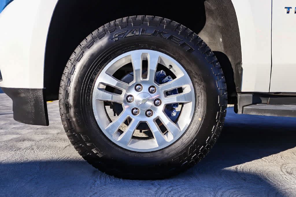 Used 2016 Chevrolet Tahoe LS RWD image 11