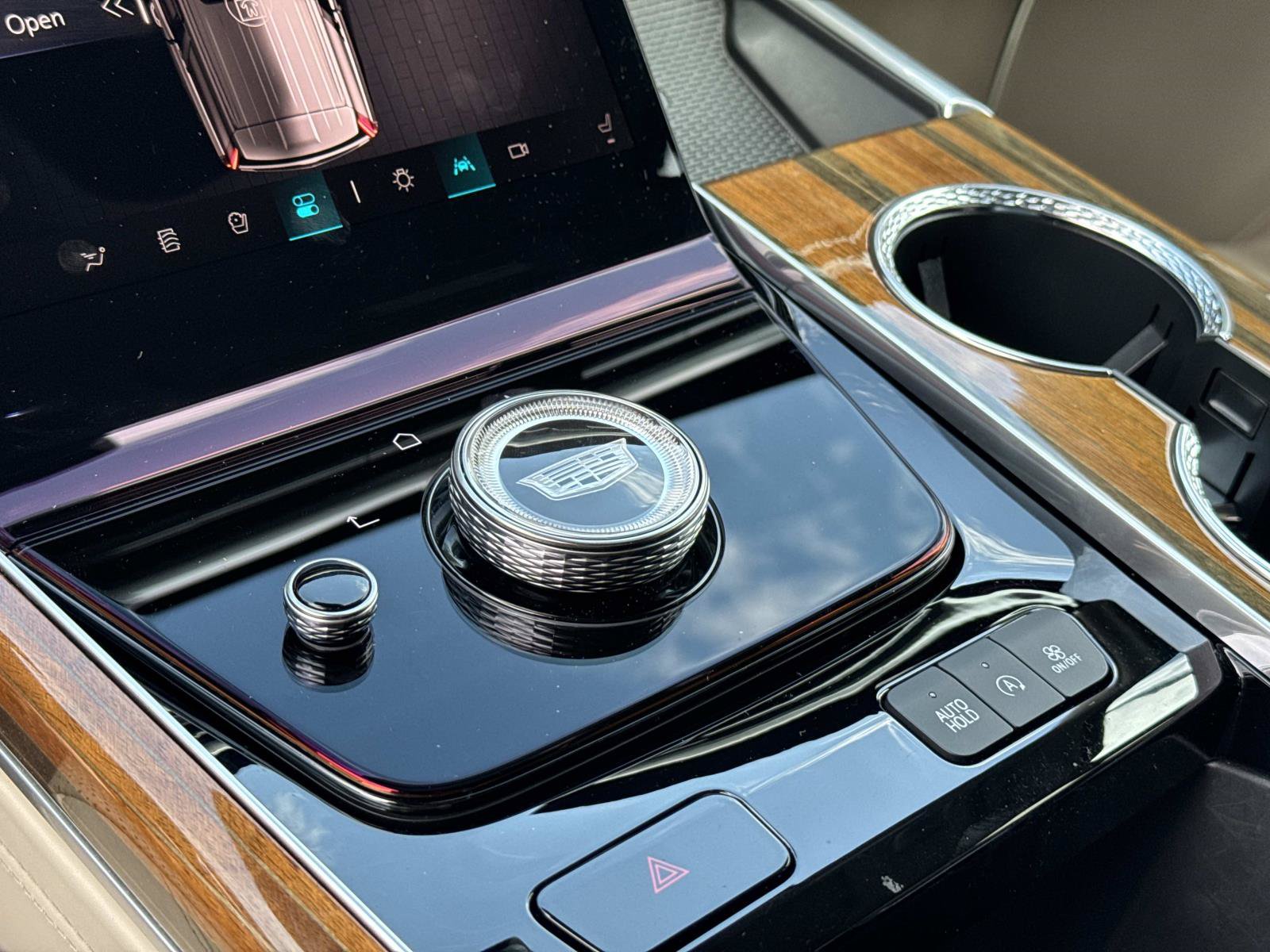Used 2025 Cadillac Escalade Sport Platinum AWD/4WD image 23