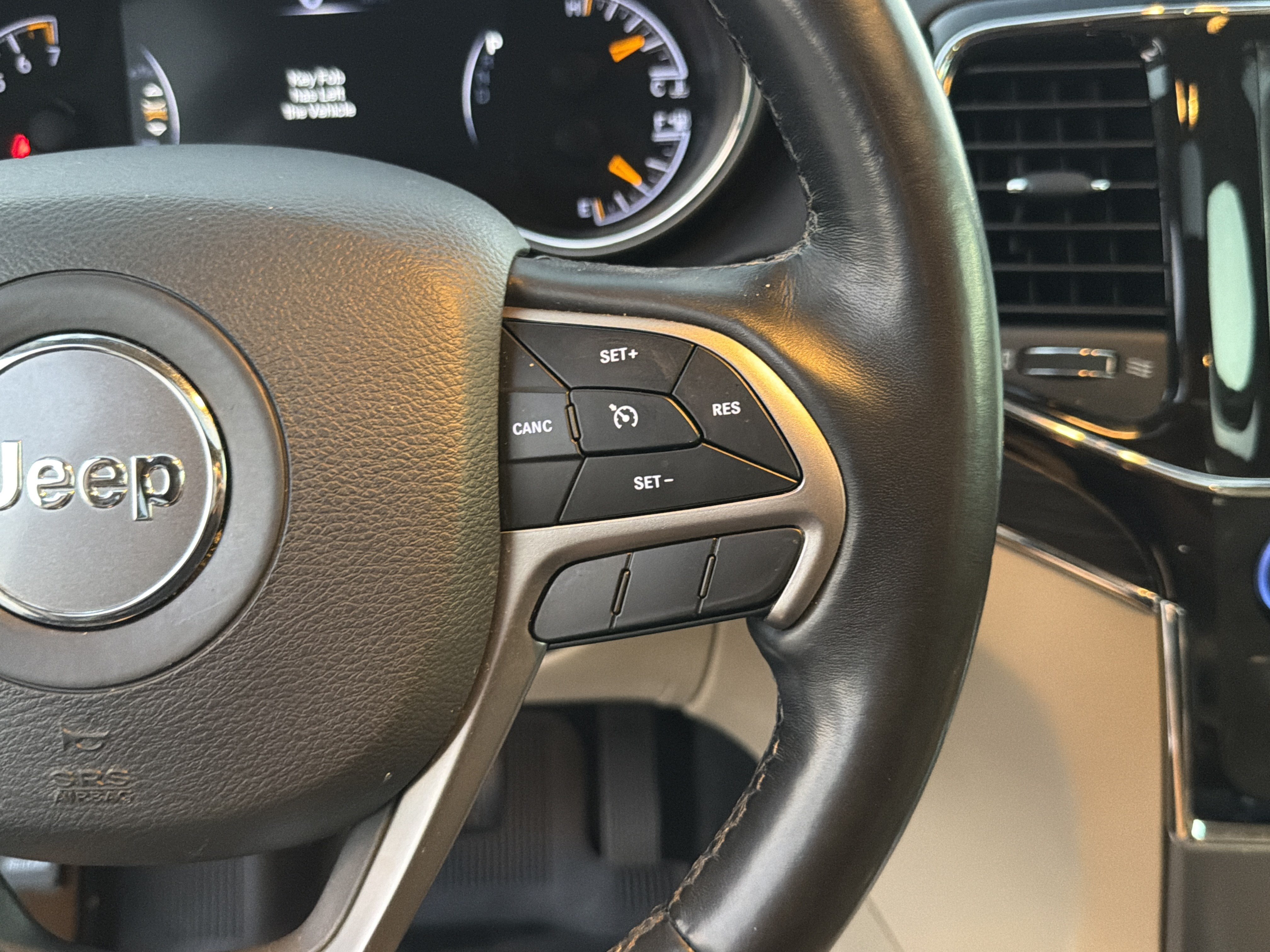 Used 2021 Jeep Grand Cherokee Limited w/ Premium Lighting Group AWD/4WD image 20